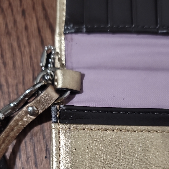 ๐๐๐Coach Gold Embossed Wristlet Wallet Signature Monogram Leather - Picture 6 of 12
